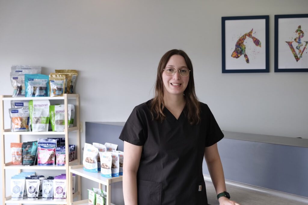 Team Laura Veikle Reception River Heights Animal Hospital 3